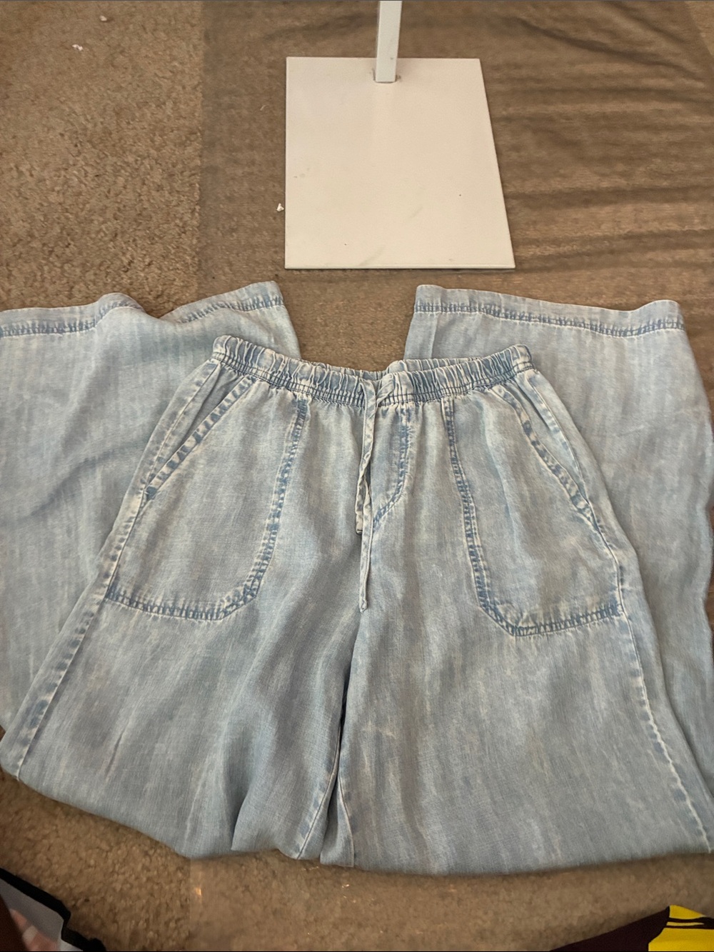 Splendid Light Blue Boyfriend Jeans with Elastic Waist